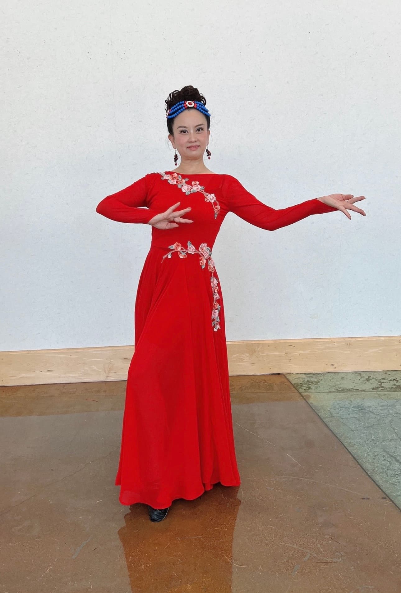 Ms. Jing Li (Eva Yu'er)